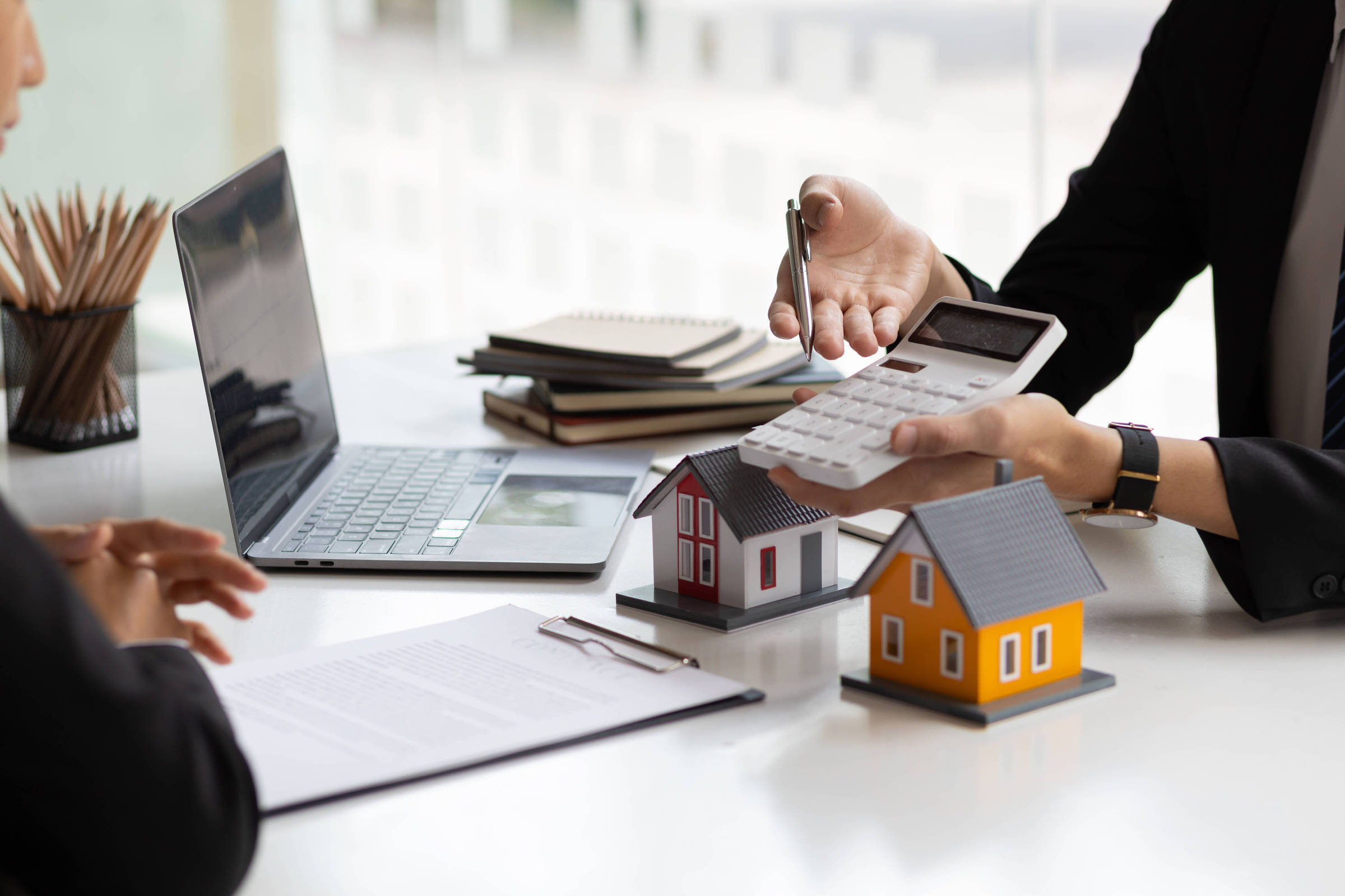 Entenda o que é tokenização imobiliária e quais os riscos do investimento